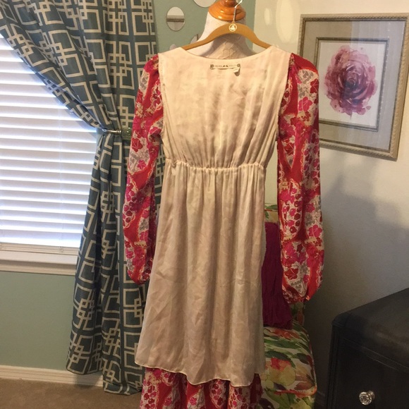 Chelsea & Violet Maxi Dress - Picture 7 of 8